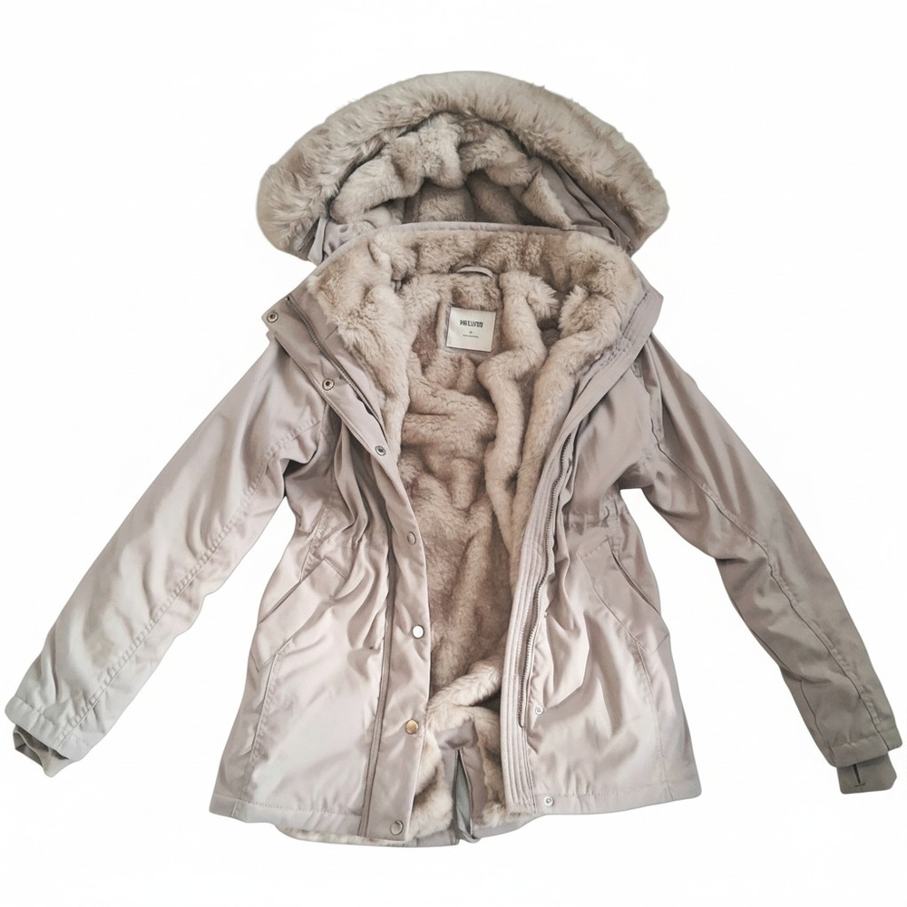 Hollister Women's Fur Lined Hooded Grey Coat In Size XS